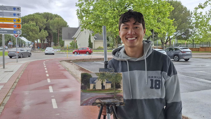 Un joven artista pinta cuadros en los 179 municipios de la Comunidad de Madrid