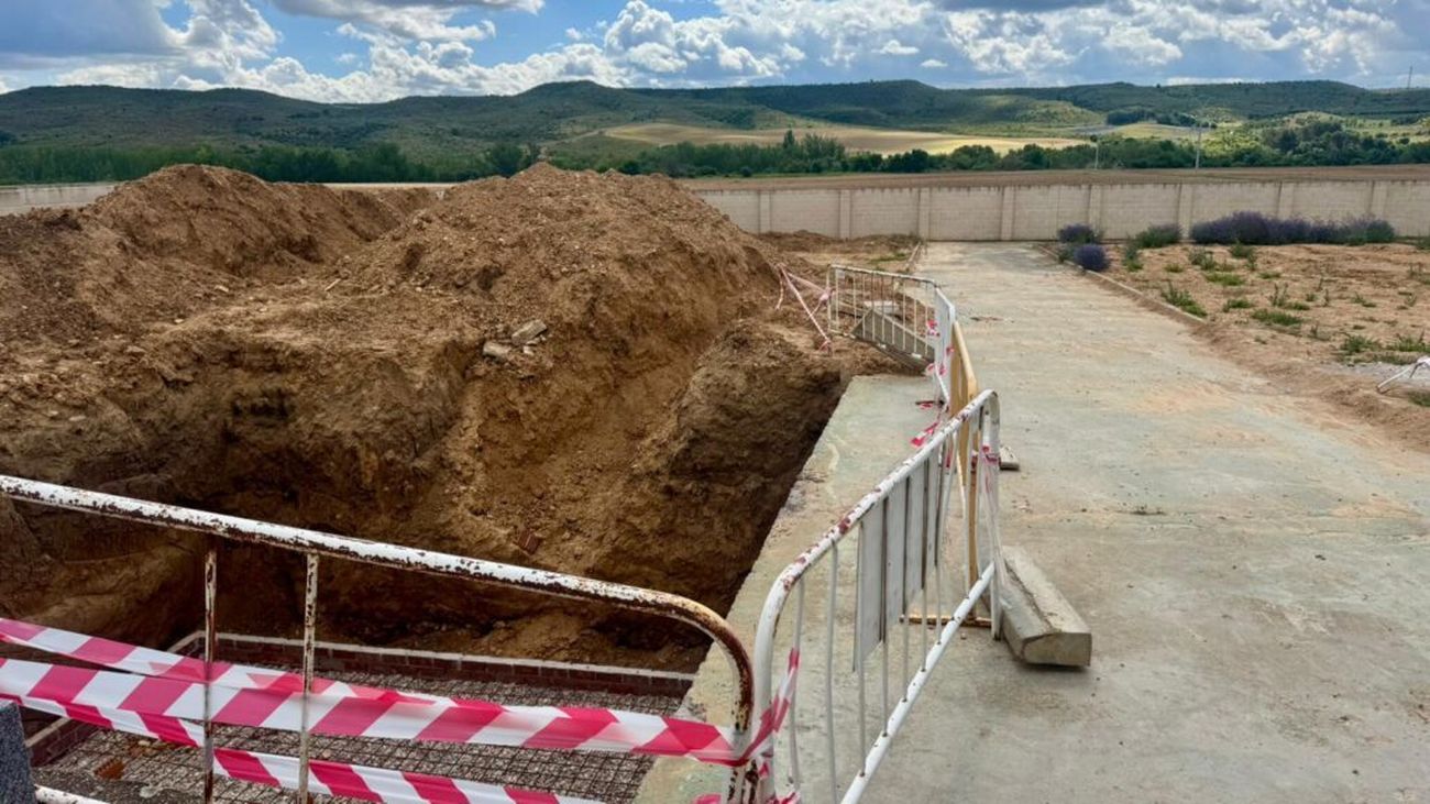 Obras en el cementerio municipal de Fresno de Torote