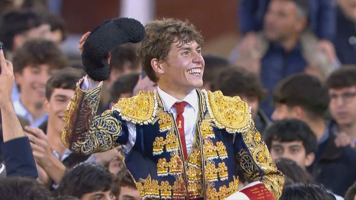 Puerta Grande para un entregado Álvaro Serrano en una gran novillada de Montealto