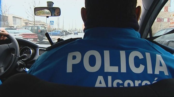 Detenido un hombre en Alcorcón tras agredir a una mujer, que tuvo que ser hospitalizada