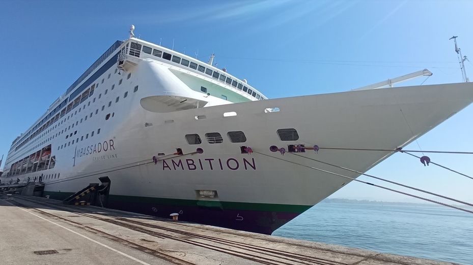 Otro crucero confinado por la muerte de un pasajero y decenas afectados por gastroenteritis