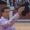 Daniel Luque ovacionado en una fría tarde en Las Ventas