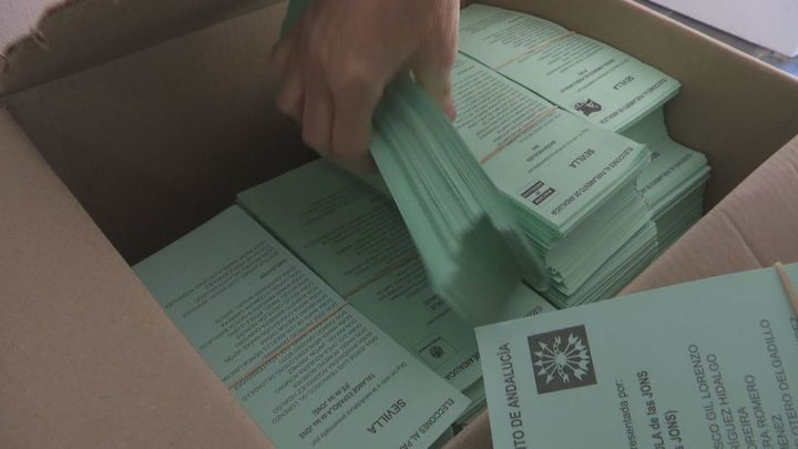 Cerca de siete millones de andaluces llamados a votar este domingo en las decimoterceras elecciones en Andalucía