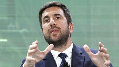 Riquelme decidirá "en los próximos días" si se presenta a las elecciones del Real Madrid