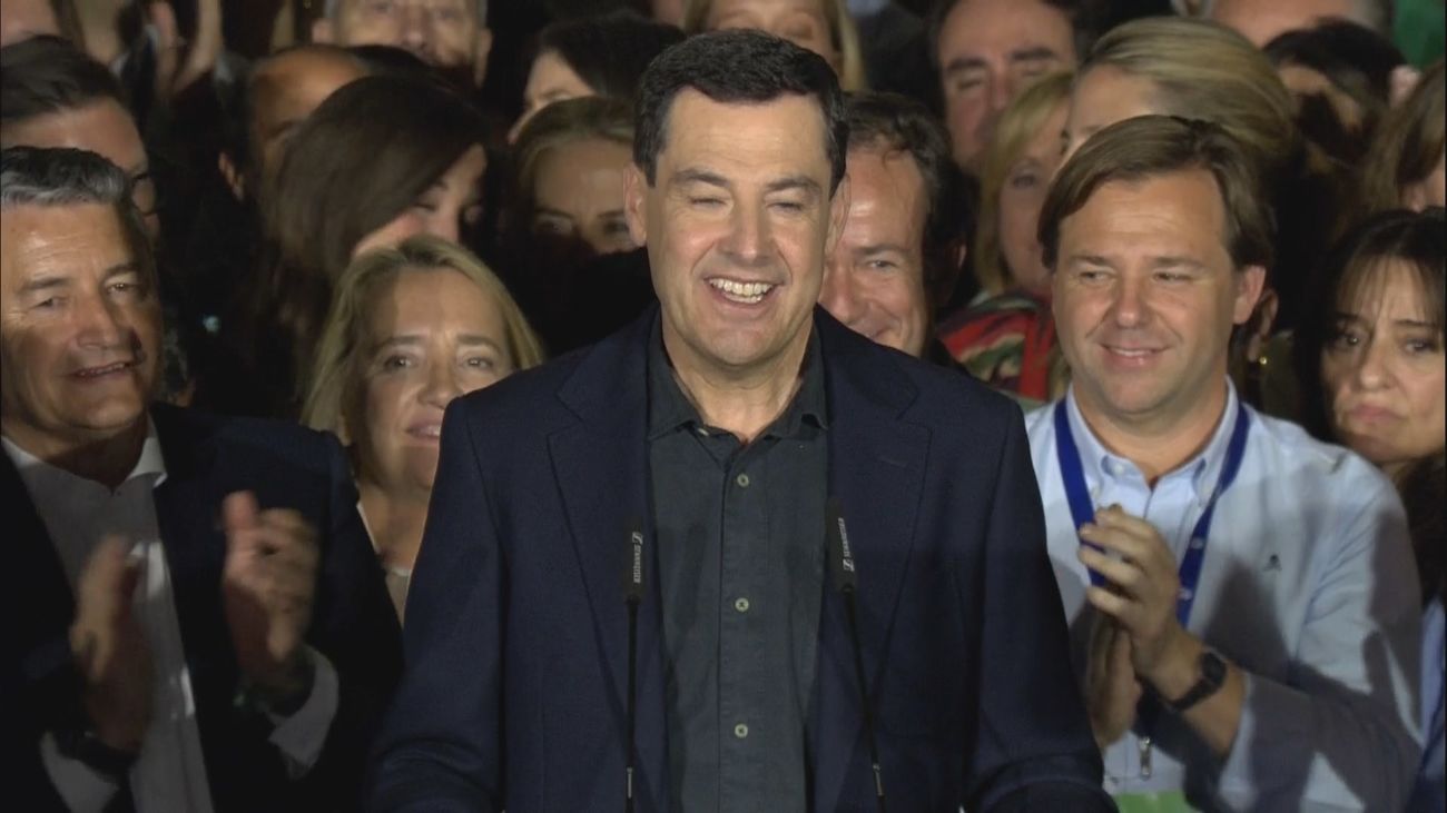 Juanma Moreno califica sus resultados tras la victoria en Andalucía: "Hemos sacado un sobresaliente"