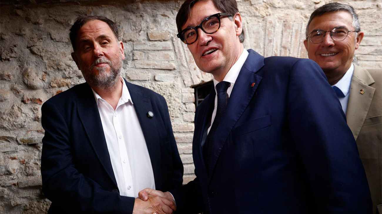 Illa y Junqueras acercan posiciones sobre el presupuesto con un pacto sobre la línea orbital