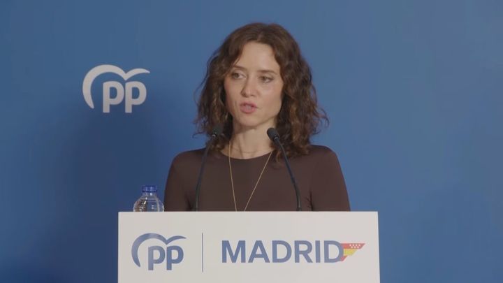 Ayuso tilda de "sectario" al Gobierno por querer "borrar a la mitad de víctimas" de la Guerra Civil