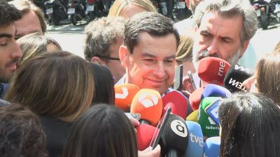 Moreno pide a Vox gobernar en solitario y aleja la repetición electoral