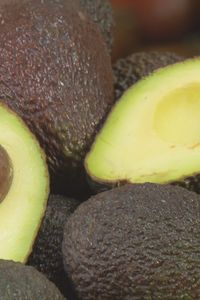 Del desayuno a la repostería: los usos y beneficios del aguacate