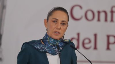 Sheinbaum quita importancia a las acusaciones de estar relacionada con el narcotráfico