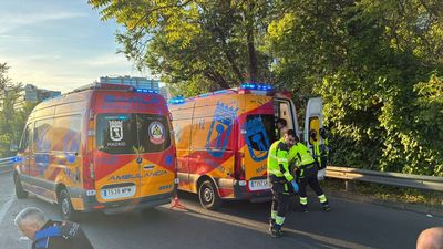 En estado grave un motorista tras chocar con un coche en la M-30 cerca de la Avenida de América