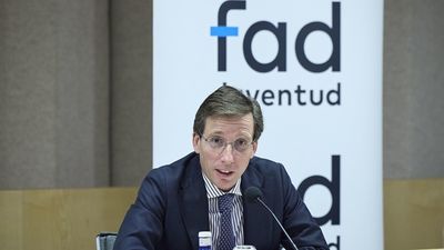 Almeida reivindica el papel "esencial" de FAD Juventud en su 40 aniversario