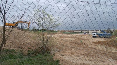 El juez paraliza "con carácter inmediato" las obras del cantón de Montecarmelo