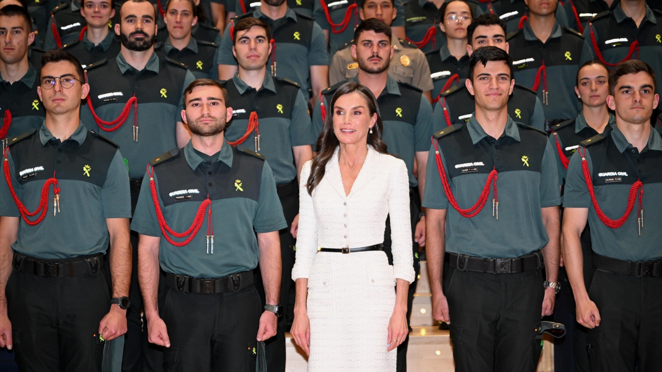 La reina visita la Academia de Oficiales de la Guardia Civil en Aranjuez