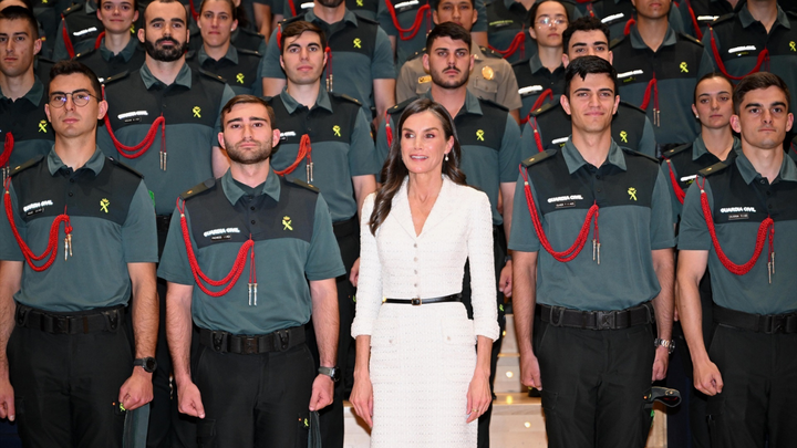 La reina visita la Academia de Oficiales de la Guardia Civil en Aranjuez