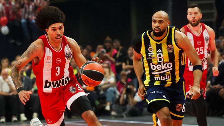 79-61. Olympiacos, a la final de la Euroliga tras exhibirse ante el Fenerbahce