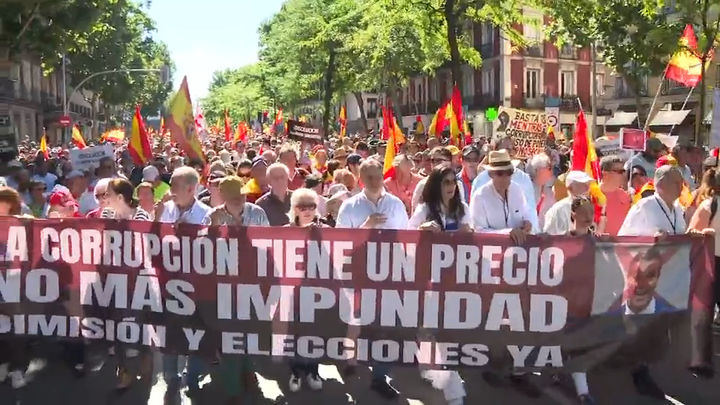 Manifestación en Madrid para pedir la dimisión de Sánchez