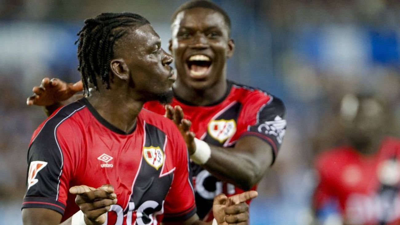 1-2. El Rayo Vallecano remonta al Alavés, pero no llega a Europa