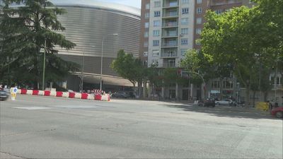 Cerrados al tráfico tres carriles en Plaza Cibeles y Plaza de Lima con motivo de la visita del Papa