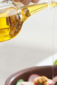¿Cómo elegir el aceite idóneo para cada tipo de ensalada?