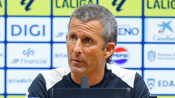 El Leganés echa a su entrenador antes de jugarse la permanencia contra el Mirandés