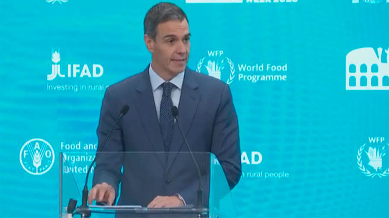 Sánchez emplaza a su rueda de prensa en el Vaticano para comentar la situación de Zapatero