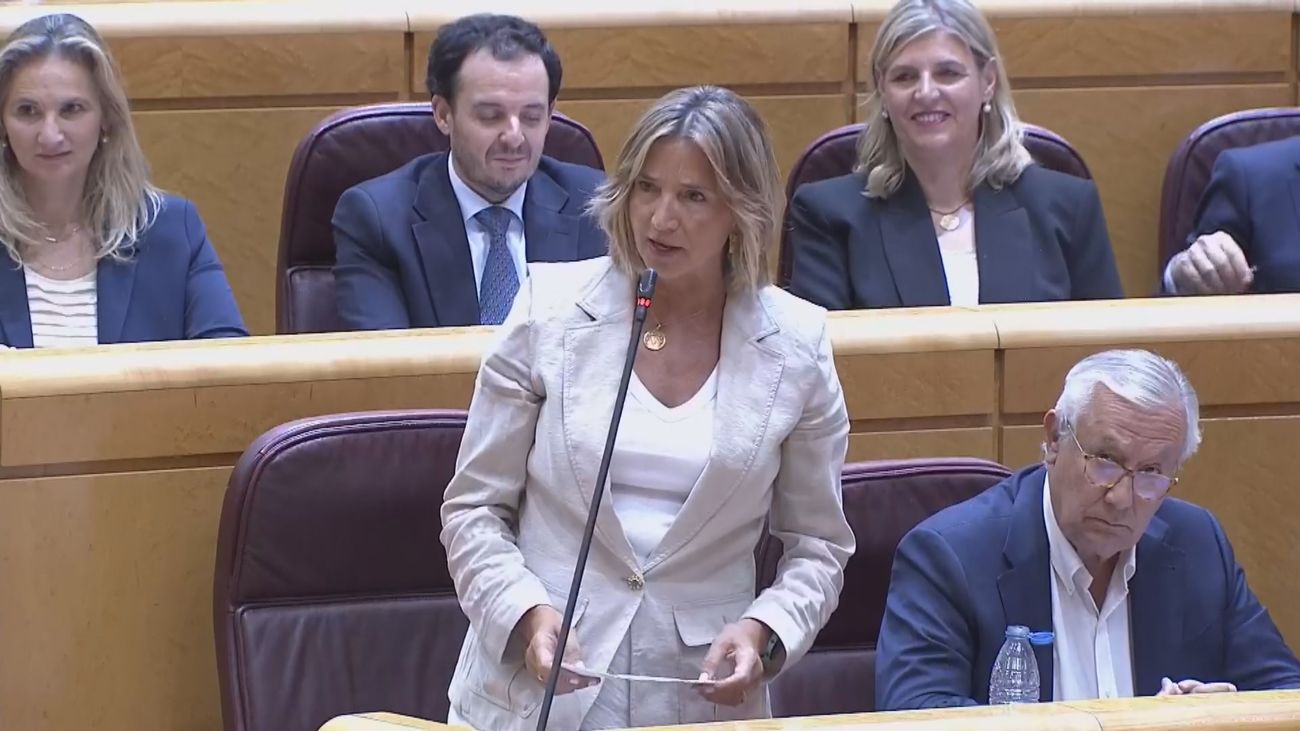 El PP reta al PSOE a presentar a Zapatero en su lista electoral si aún confían en él