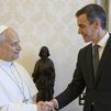 Primer encuentro entre el Papa León XIV y Pedro Sánchez a días del viaje del Pontífice a España