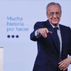 Florentino Pérez seduce al madridismo con el 'gran club social' y el Bernabéu infinito