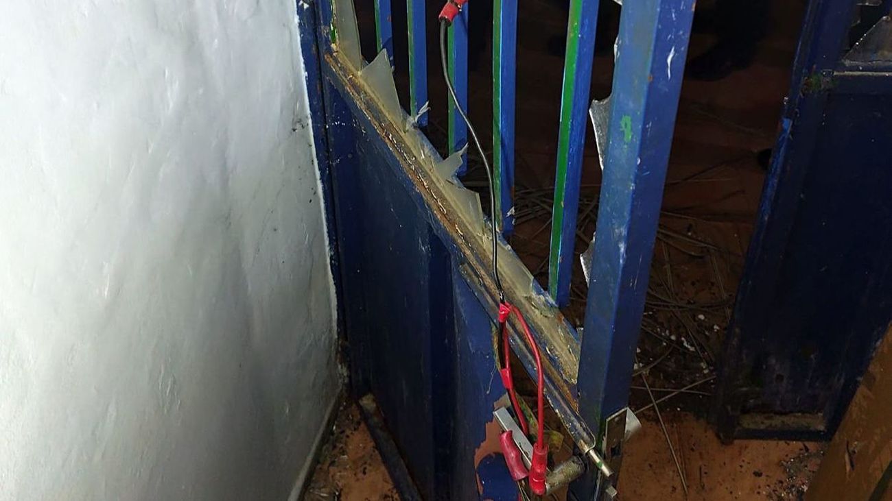 Detenido tras intentar quemar la vivienda de una vecina y atrincherarse con un cuchillo en Fresnedillas de la O)liva