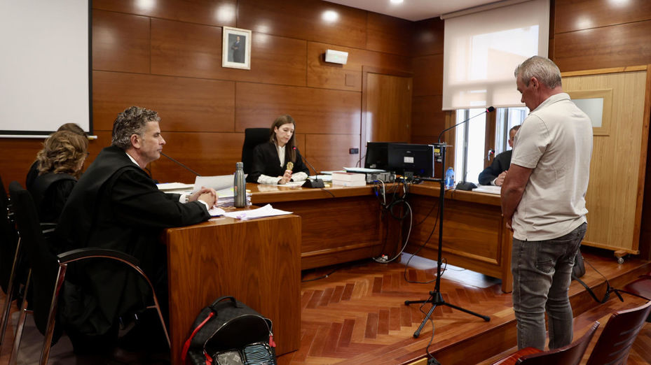 Piden 4 años de cárcel a un pastor cuyos perros mataron a una joven en 2023