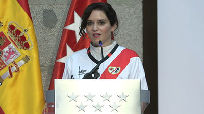 Ayuso felicita al Rayo por llegar "tan lejos" en Europa, estamos muy orgullosos"