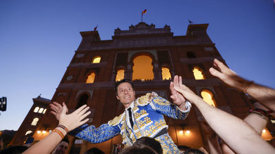 Puerta Grande para Diego Urdiales en la Corrida de la Prensa