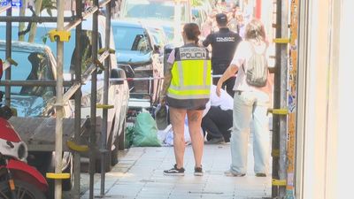 El detenido por matar a un hombre en Malasaña asestó 17 puñaladas a un policía en mayo