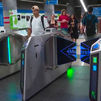 El pago del billete sencillo de Metro ya se puede realizar con tarjeta bancaria