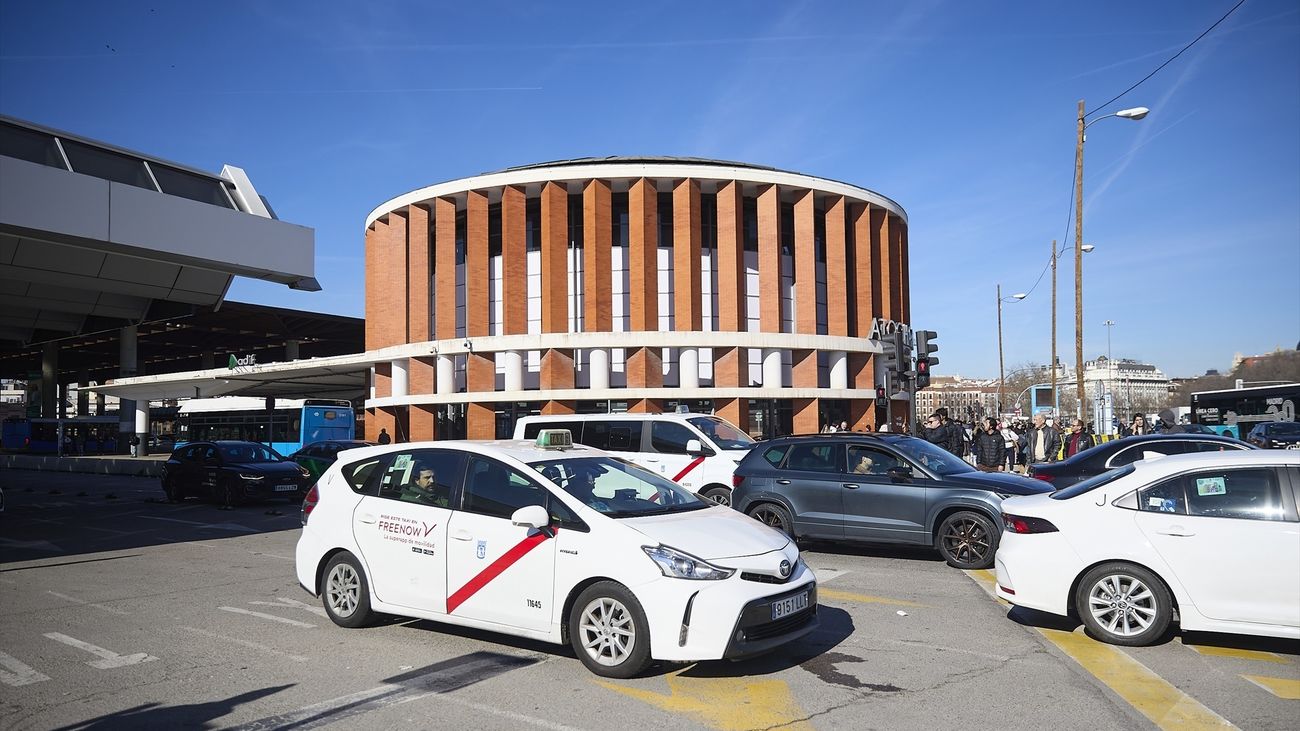 ¿Quiénes pueden usar el servicio de taxi gratuito durante la visita de León XIV en Madrid?