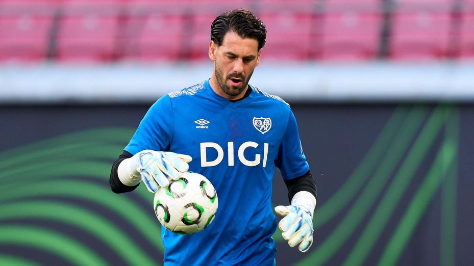 Batalla: "Nos dejaremos la piel para volver a poner al Rayo en una competición europea"