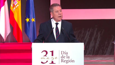 Page reclama respeto a los jueces y policías y el ex ministro Jauregui  pide  un congreso extraordinario en el PSOE