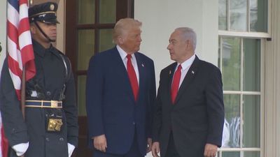 Trump dice a Netanyahu que está "jodidamente loco" por su ataque al Líbano