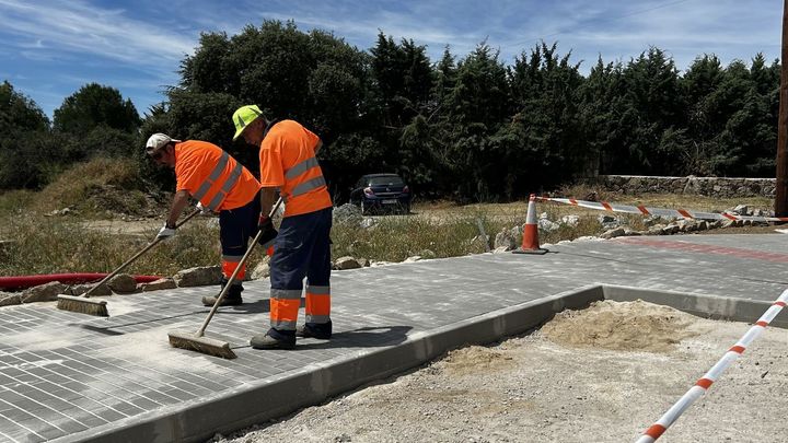 Fresnedillas de la Oliva y Zarzalejo mejoran la seguridad vial de varias calles
