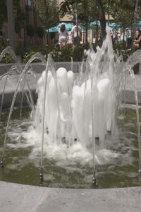 La Plaza del Rastrillo se transforma para combatir el calor: más árboles, sombra y nuevos espacios para los vecinos