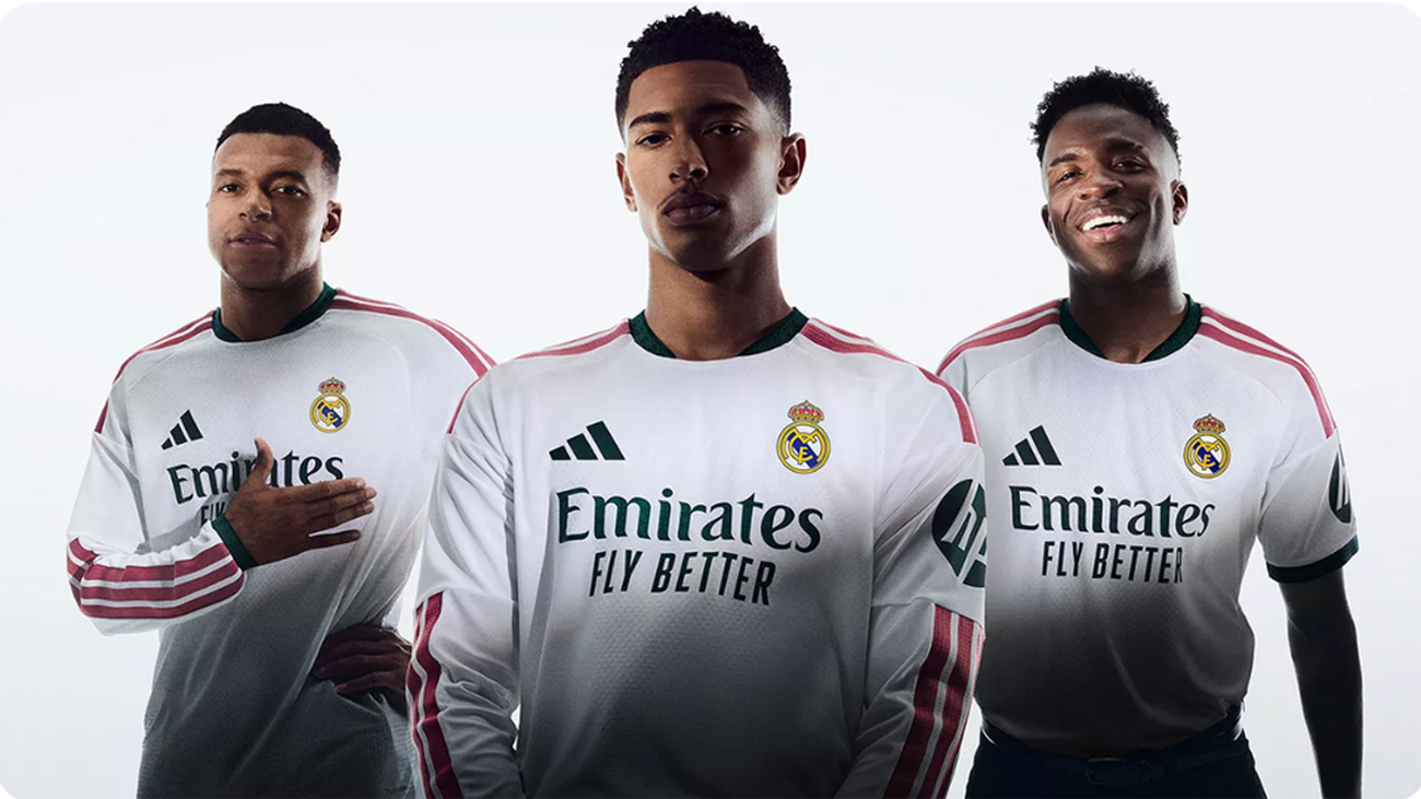 La nueva equipación del Real Madrid, con detalles en verde oscuro y rosa