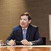 El presidente del PPCyL, Alfonso Fernández Mañueco, durante una reunión, en las Cortes de Castilla y León,