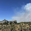 Un incendio en terrenos de la Academia de Infantería de Toledo obliga a desalojar viviendas cercanas