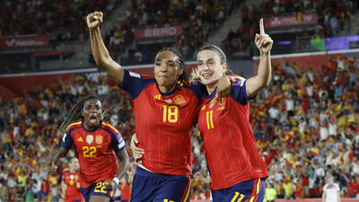 4-0. España golea a Inglaterra y acaricia el Mundial