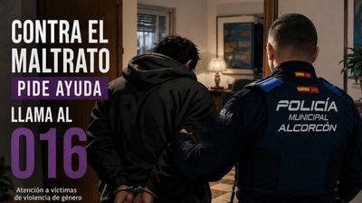 Un policía evita la caída de un agresor que intentaba huir por una ventana tras atacar a su pareja en Alcorcón