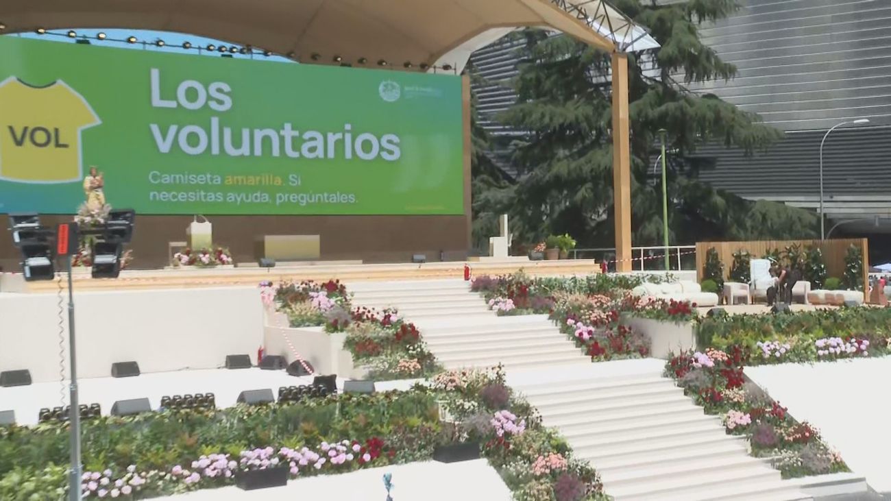 La Plaza de Lima, preparada para acoger el primer encuentro multitudinario de León XVI