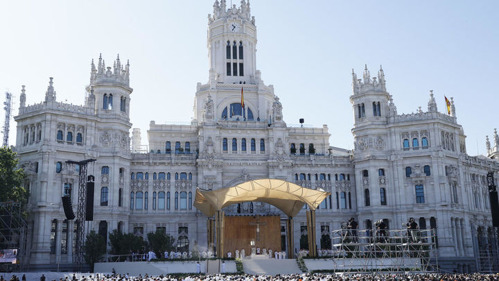 Misa del Corpus Christi en la Plaza de Cibeles