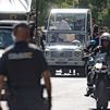 DIRECTO: Cortes de tráfico y refuerzos en el transporte en el primer día laborable de León XIV en Madrid