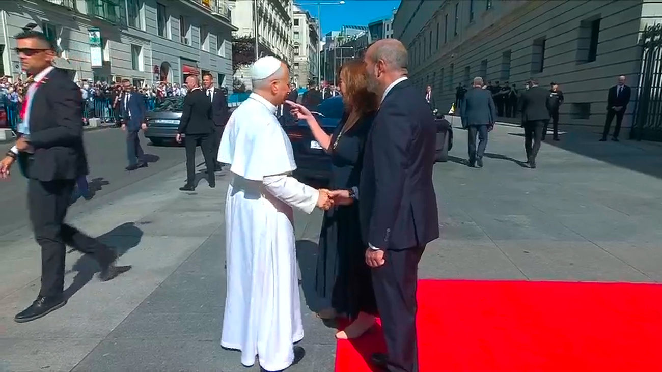 Llegada del Papa al Congreso de los Diputados